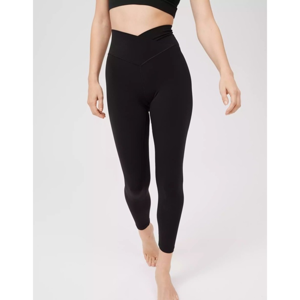 American Eagle Lightweight Everything High Waisted Crossover Legging 7/8 Medium